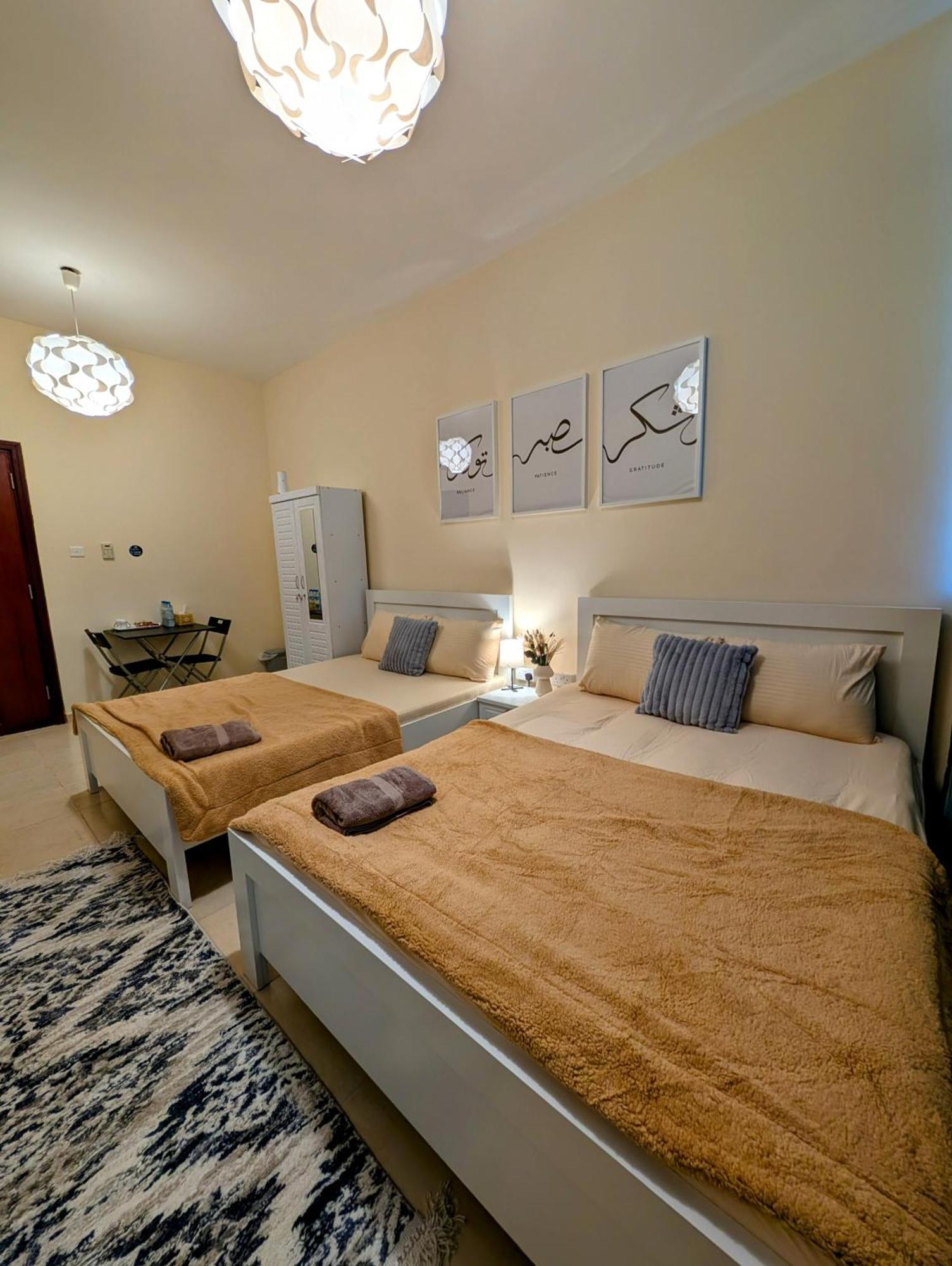 Appartamento Thegrid-homestay Abu Dhabi